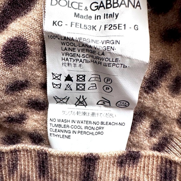 Dolce & Gabbana button sweater - Picture 6 of 6